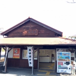 亀崎駅1