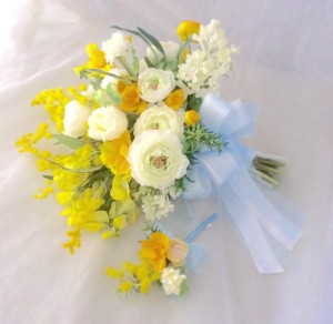 ミモザクラッチブーケ1