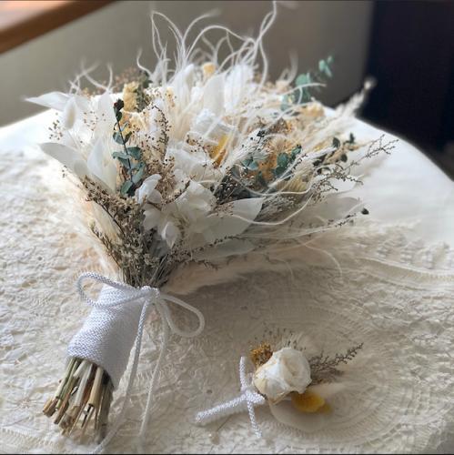 INFINITY / ドライフラワークラッチブーケ45和白