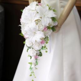 プリザカサブランカのキャスケードブーケ3