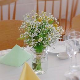 テーブル装花1白黄