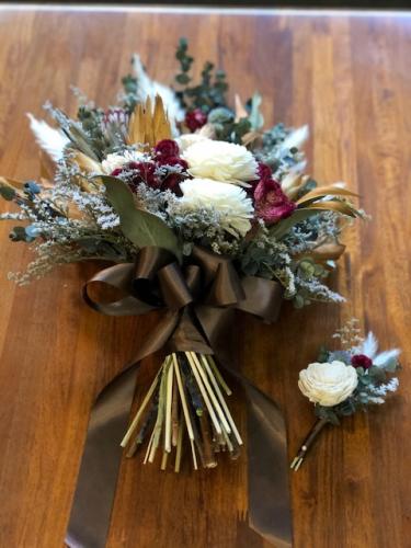 ◆ドライフラワーブーケ◆◇キングプロテア◇◆クラッチブーケ◆ ナチュラルキングプロテアブーケ(クラッチ） | Flower Art Shop