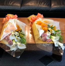 生花の贈呈セレモニー用花束2束10白黄